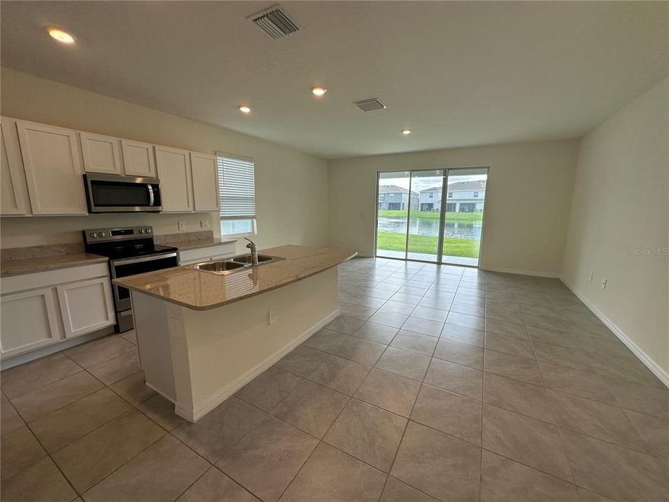 Active With Contract: $2,350 (3 beds, 2 baths, 1819 Square Feet)