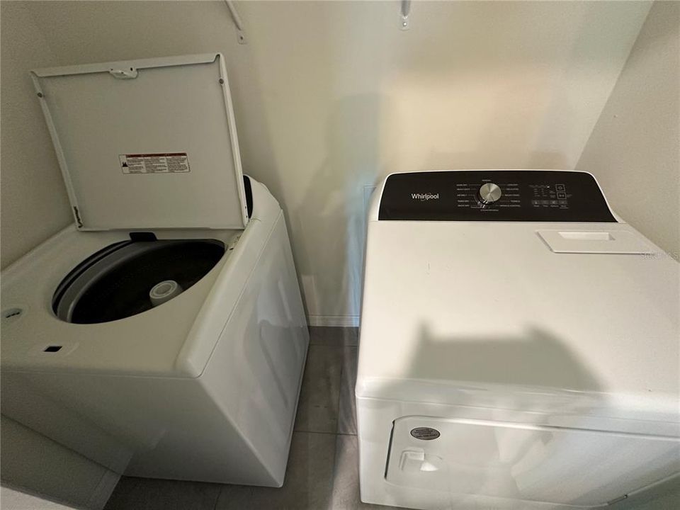 Active With Contract: $2,350 (3 beds, 2 baths, 1819 Square Feet)