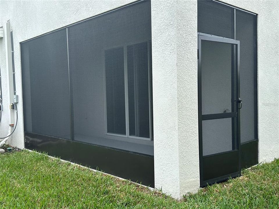 Active With Contract: $2,350 (3 beds, 2 baths, 1819 Square Feet)