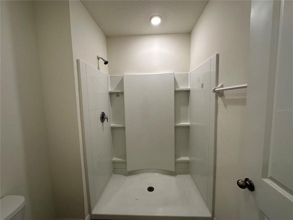 Active With Contract: $2,350 (3 beds, 2 baths, 1819 Square Feet)