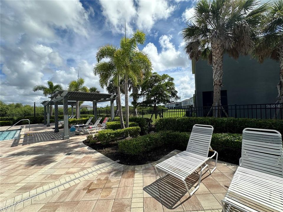 Active With Contract: $2,350 (3 beds, 2 baths, 1819 Square Feet)