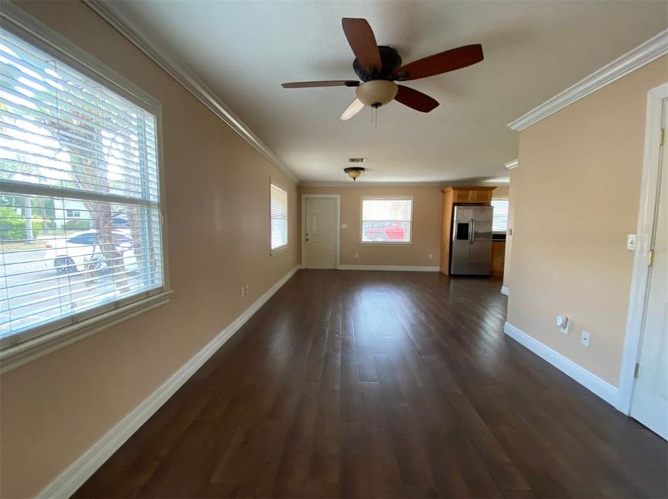 Active With Contract: $1,850 (2 beds, 2 baths, 1192 Square Feet)
