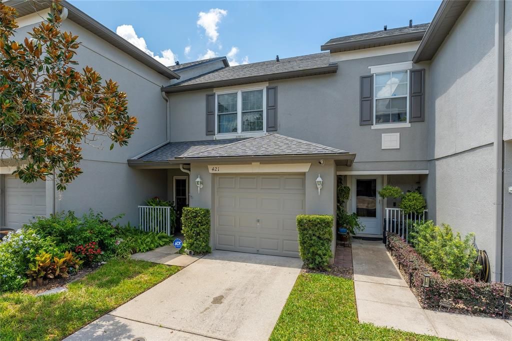 На продажу: $294,900 (2 спален, 2 ванн, 1275 Квадратных фут)