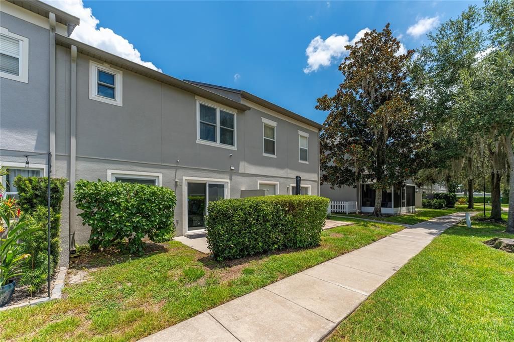 На продажу: $294,900 (2 спален, 2 ванн, 1275 Квадратных фут)