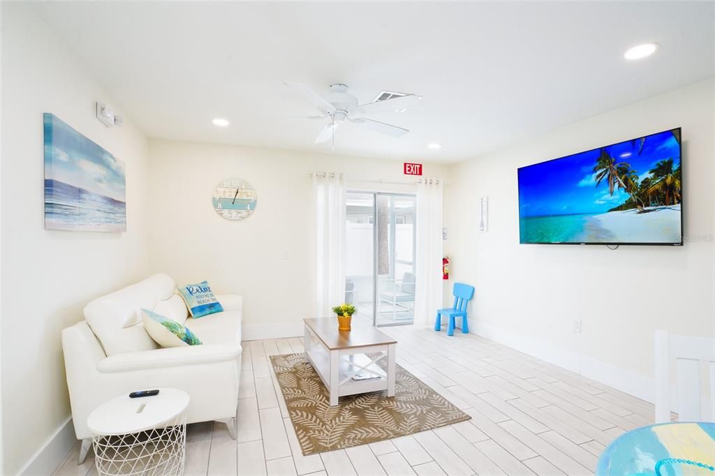 合同活跃: $1,495,000 (8 贝兹, 0 浴室, 2824 平方英尺)