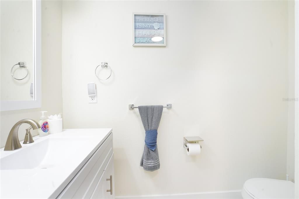 合同活跃: $1,495,000 (8 贝兹, 0 浴室, 2824 平方英尺)