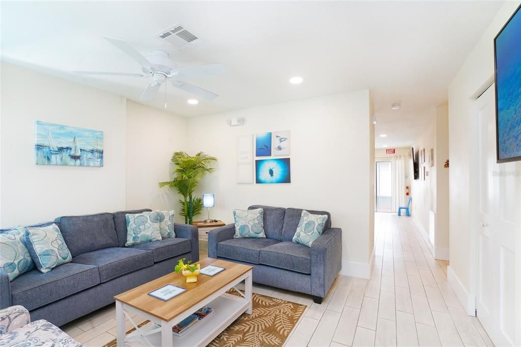 合同活跃: $1,495,000 (8 贝兹, 0 浴室, 2824 平方英尺)