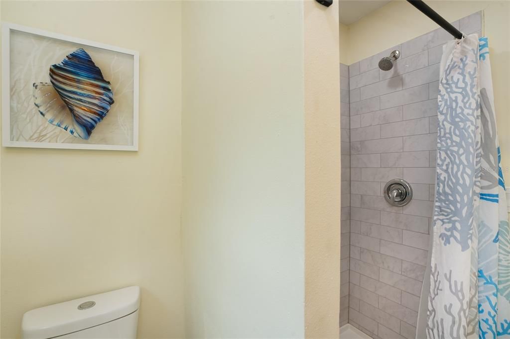 合同活跃: $1,495,000 (8 贝兹, 0 浴室, 2824 平方英尺)