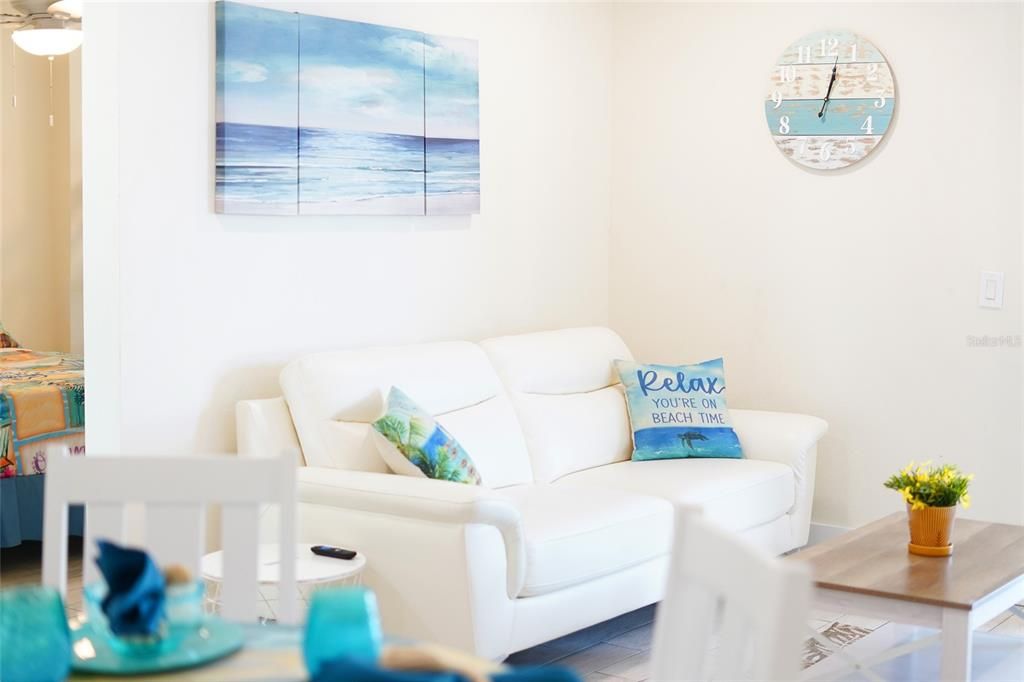 合同活跃: $1,495,000 (8 贝兹, 0 浴室, 2824 平方英尺)