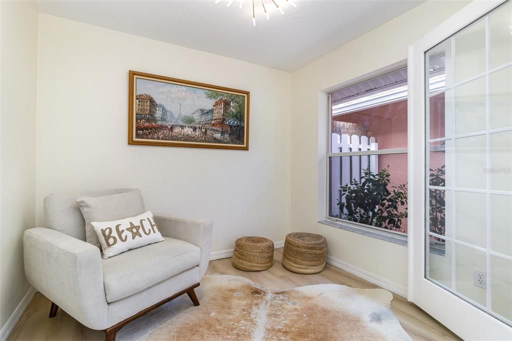 待售: $335,400 (2 贝兹, 2 浴室, 1065 平方英尺)