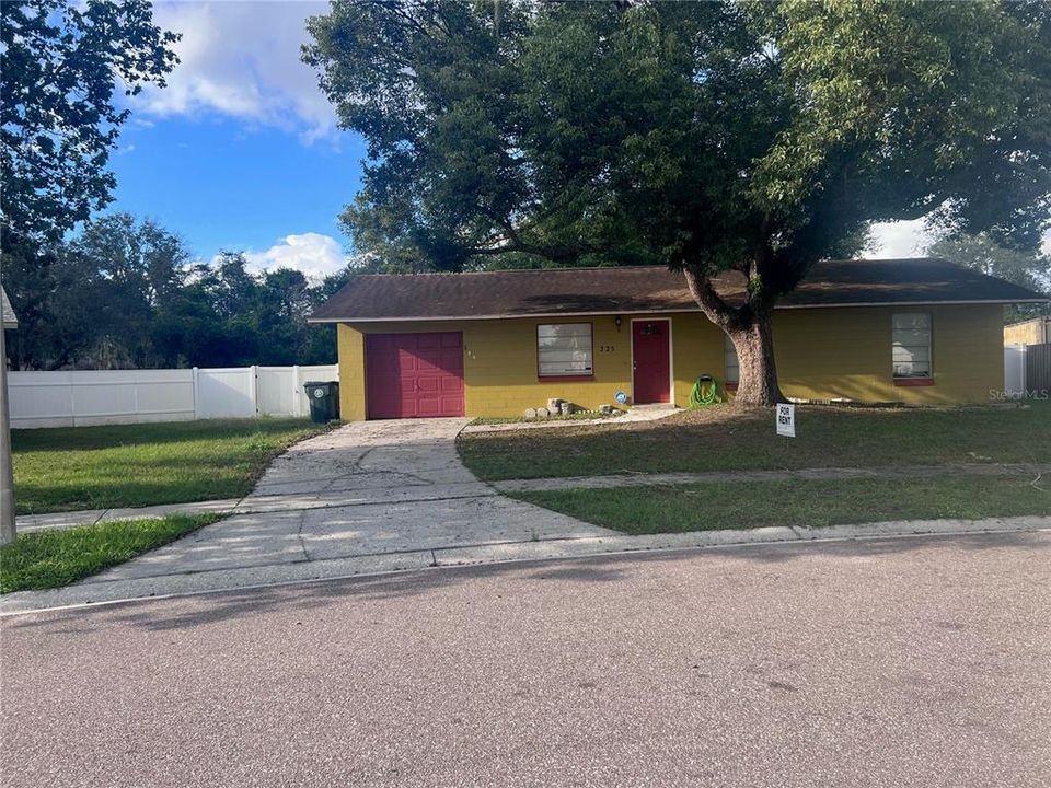 最近租的: $2,000 (3 贝兹, 1 浴室, 1040 平方英尺)