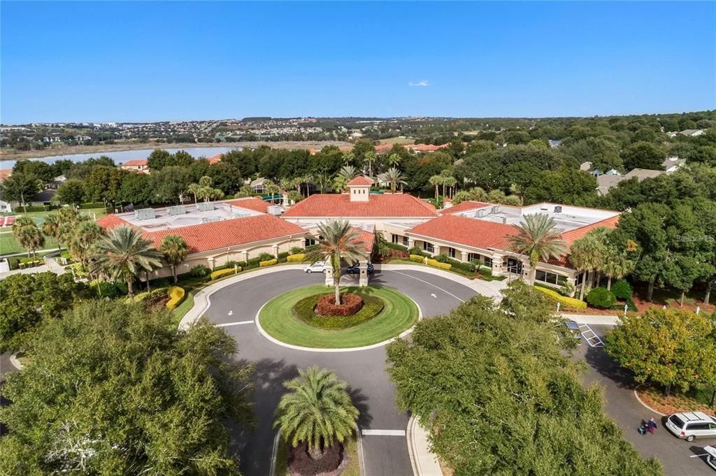 Activo con contrato: $315,000 (2 camas, 2 baños, 1677 Pies cuadrados)