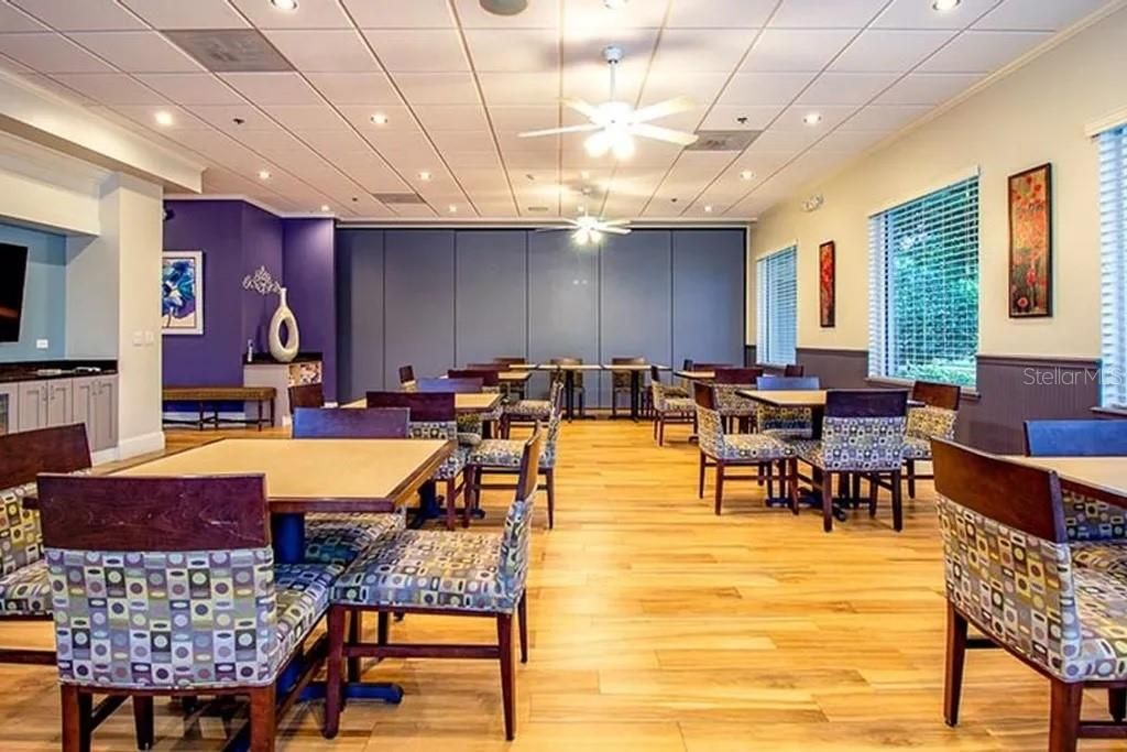 Activo con contrato: $315,000 (2 camas, 2 baños, 1677 Pies cuadrados)