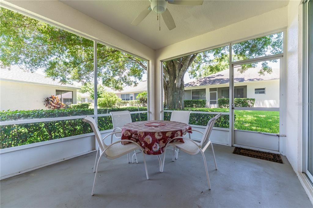 Activo con contrato: $315,000 (2 camas, 2 baños, 1677 Pies cuadrados)