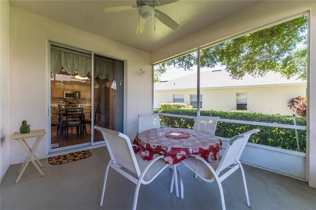 Activo con contrato: $315,000 (2 camas, 2 baños, 1677 Pies cuadrados)