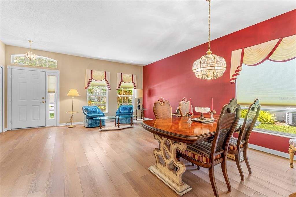 Activo con contrato: $315,000 (2 camas, 2 baños, 1677 Pies cuadrados)