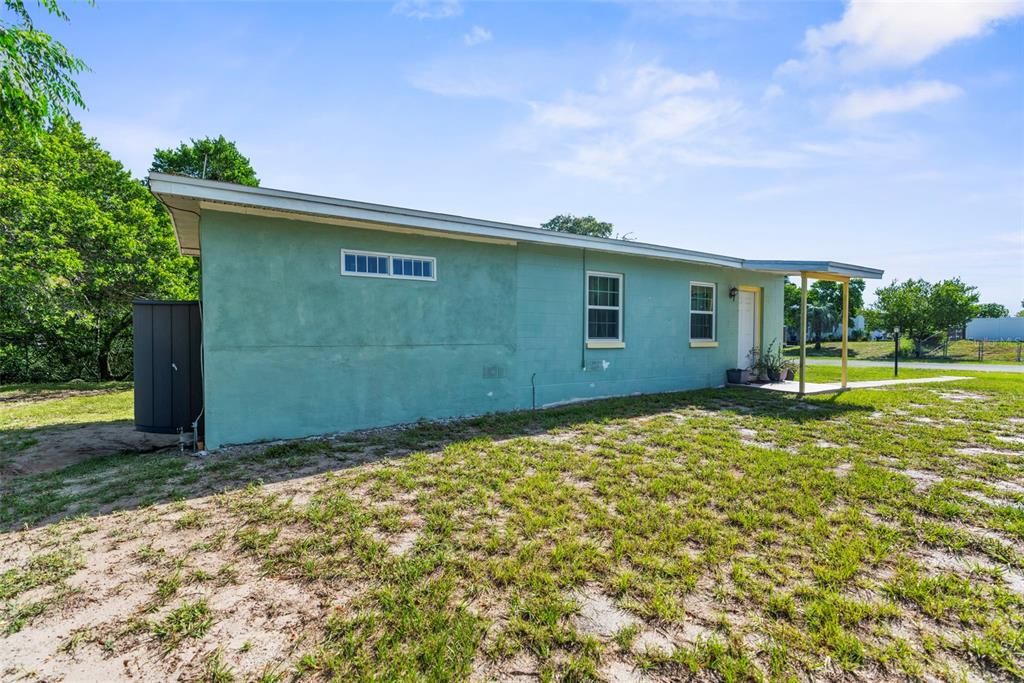 For Sale: $175,000 (2 beds, 1 baths, 789 Square Feet)