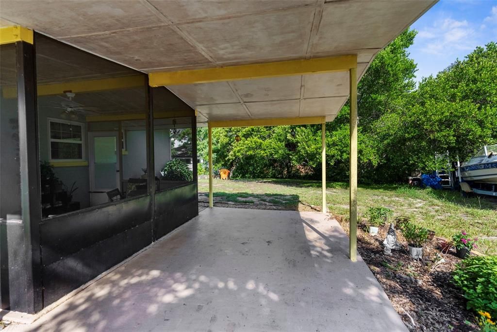 For Sale: $175,000 (2 beds, 1 baths, 789 Square Feet)