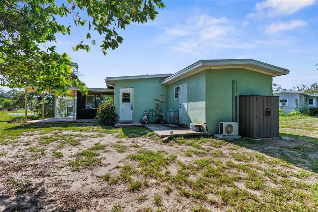 For Sale: $175,000 (2 beds, 1 baths, 789 Square Feet)