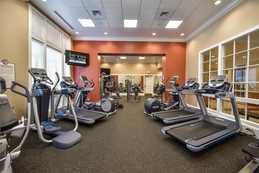 For Sale: $750,000 (2 beds, 1 baths, 960 Square Feet)