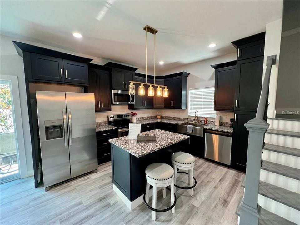 En Venta: $649,000 (4 camas, 0 baños, 3104 Pies cuadrados)