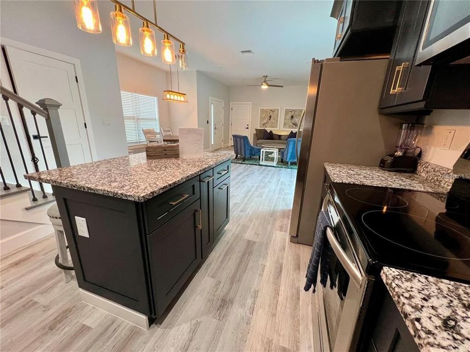 En Venta: $649,000 (4 camas, 0 baños, 3104 Pies cuadrados)