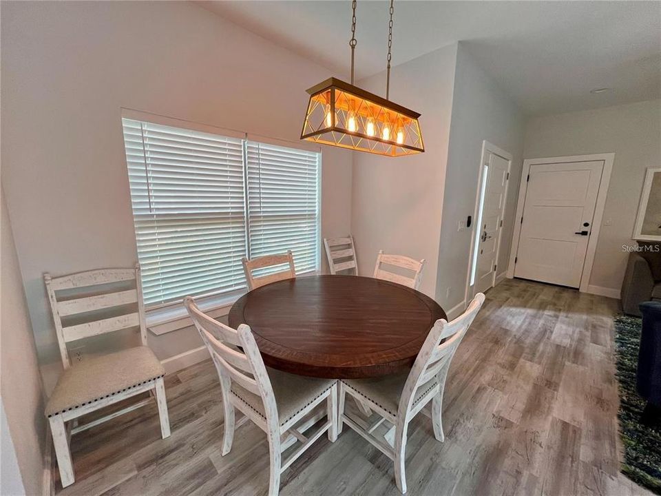 En Venta: $649,000 (4 camas, 0 baños, 3104 Pies cuadrados)