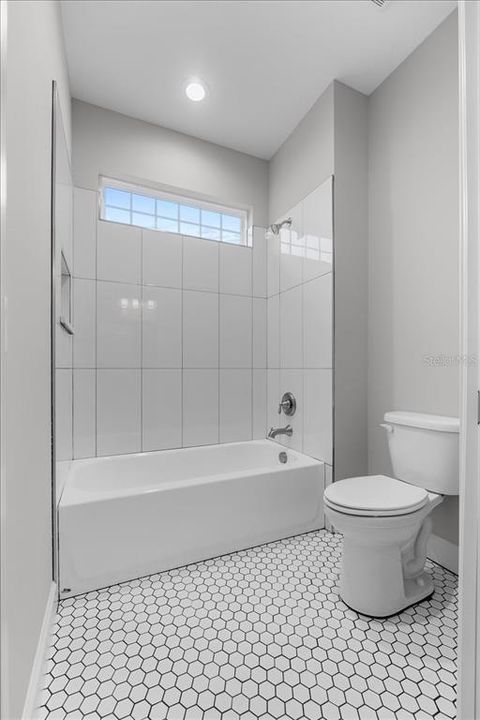 На продажу: $539,000 (3 спален, 2 ванн, 2379 Квадратных фут)