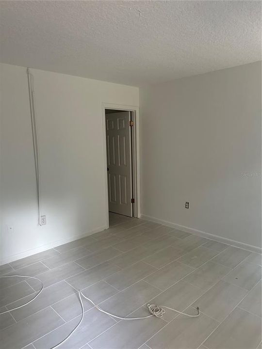 For Sale: $140,000 (3 beds, 3 baths, 1496 Square Feet)