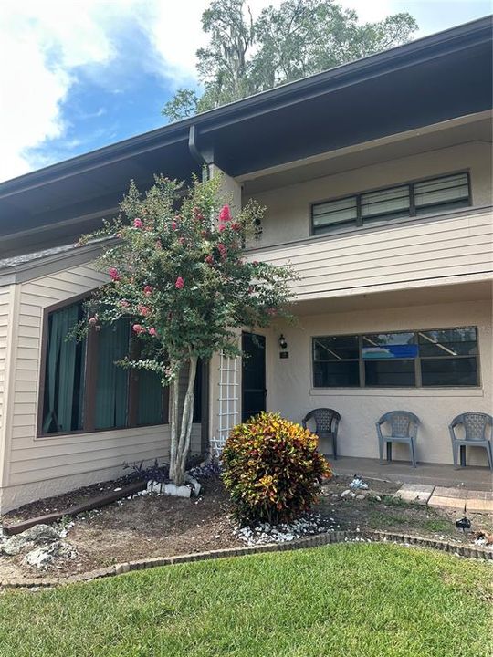 For Sale: $140,000 (3 beds, 3 baths, 1496 Square Feet)