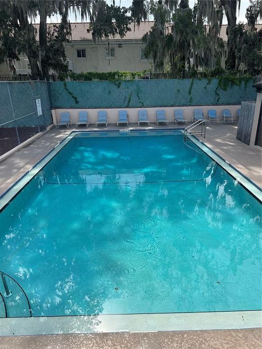 For Sale: $140,000 (3 beds, 3 baths, 1496 Square Feet)