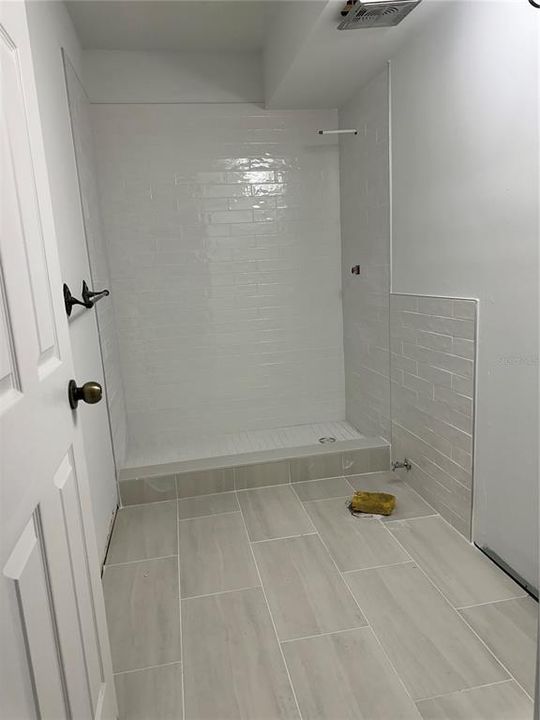 For Sale: $140,000 (3 beds, 3 baths, 1496 Square Feet)