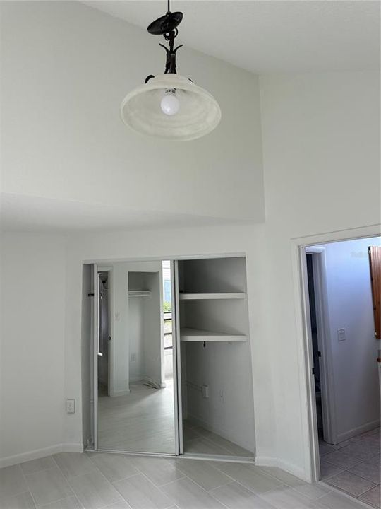 For Sale: $140,000 (3 beds, 3 baths, 1496 Square Feet)