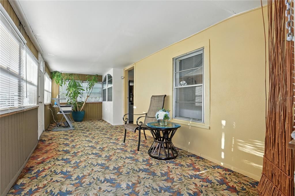 Под контрактом: $248,000 (3 спален, 2 ванн, 1842 Квадратных фут)