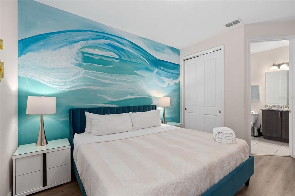 Active With Contract: $1,190,000 (11 beds, 10 baths, 5496 Square Feet)