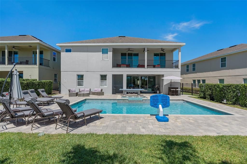 Active With Contract: $1,190,000 (11 beds, 10 baths, 5496 Square Feet)