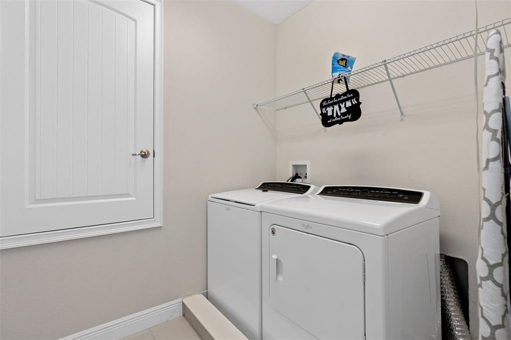 Active With Contract: $1,190,000 (11 beds, 10 baths, 5496 Square Feet)