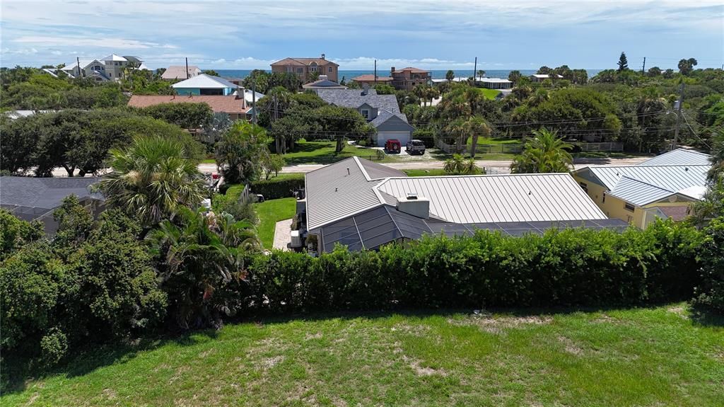 Active With Contract: $785,000 (0.31 acres)