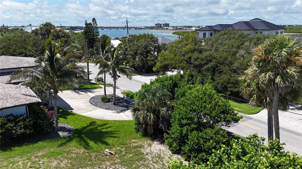 Active With Contract: $785,000 (0.31 acres)