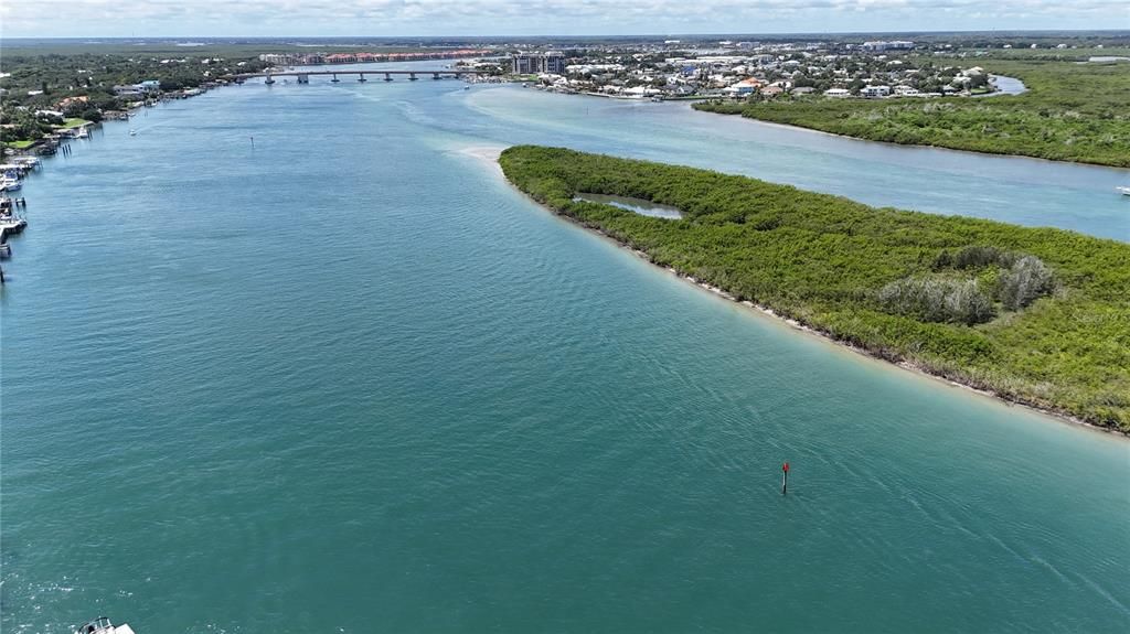 Active With Contract: $785,000 (0.31 acres)