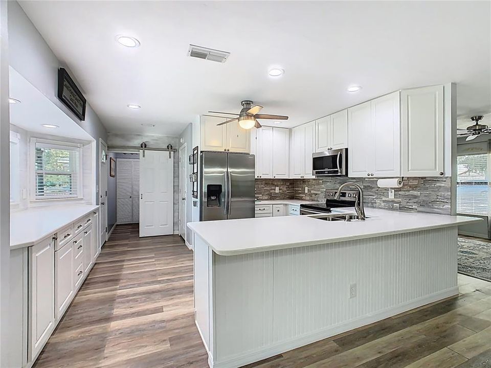 Activo con contrato: $334,900 (2 camas, 2 baños, 1325 Pies cuadrados)