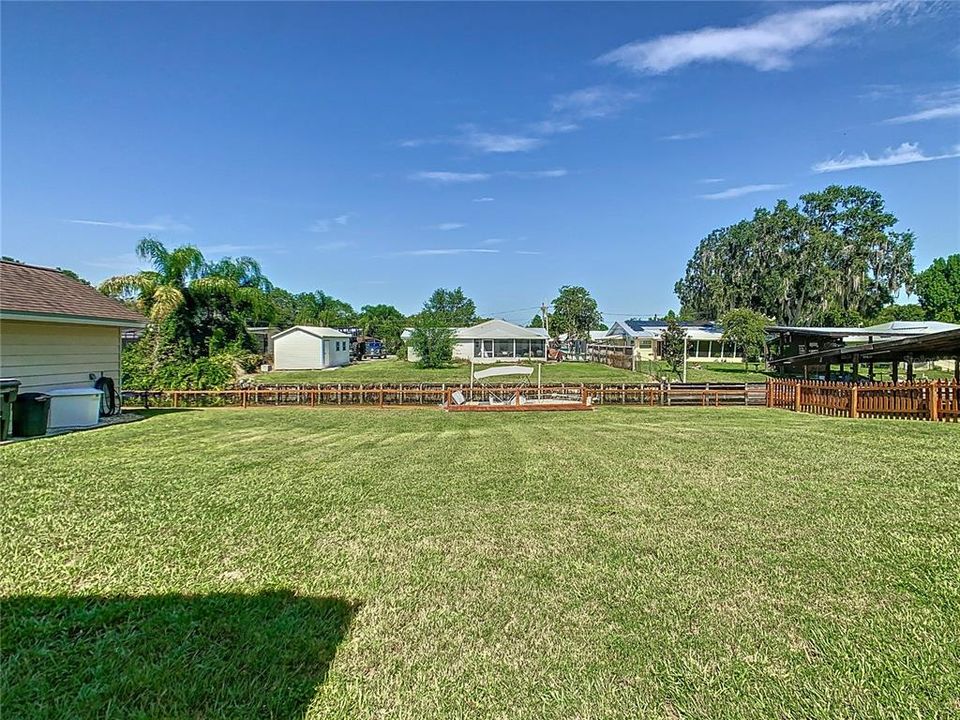 Activo con contrato: $334,900 (2 camas, 2 baños, 1325 Pies cuadrados)