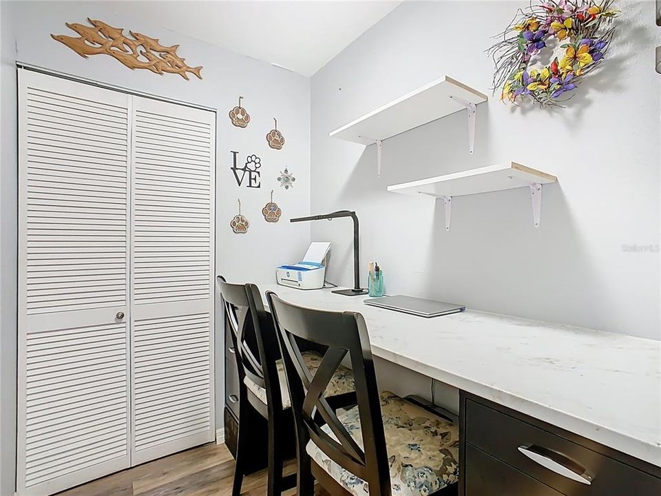 Activo con contrato: $334,900 (2 camas, 2 baños, 1325 Pies cuadrados)