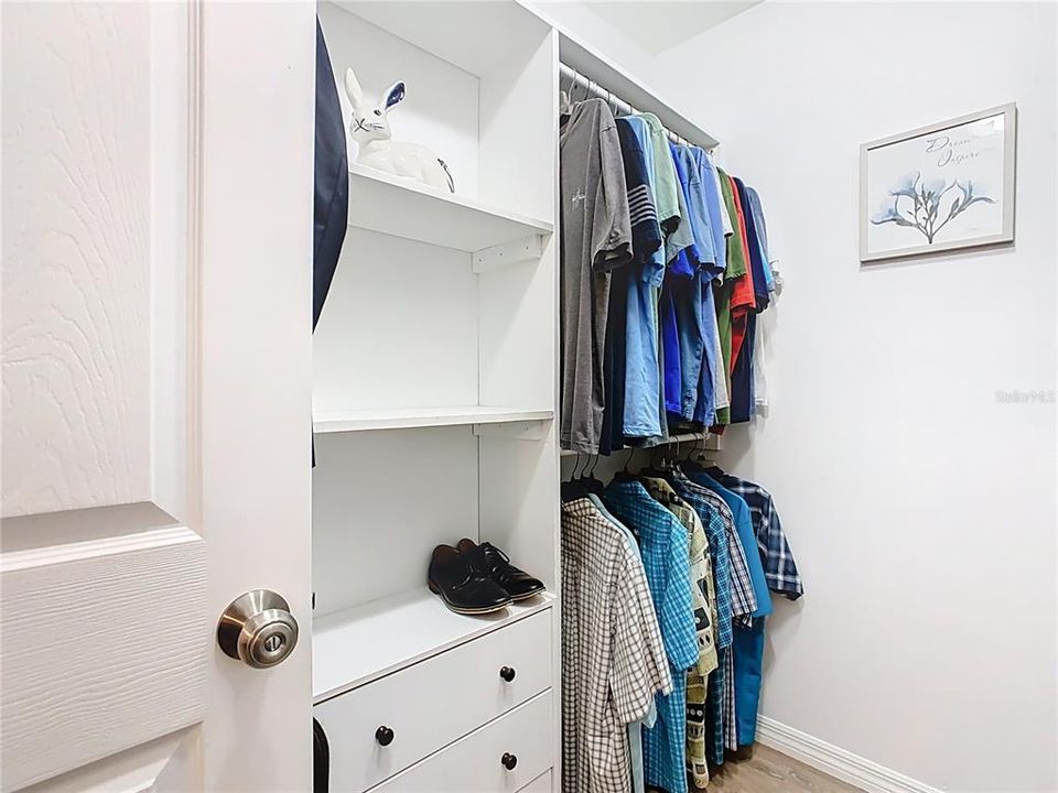 Activo con contrato: $334,900 (2 camas, 2 baños, 1325 Pies cuadrados)