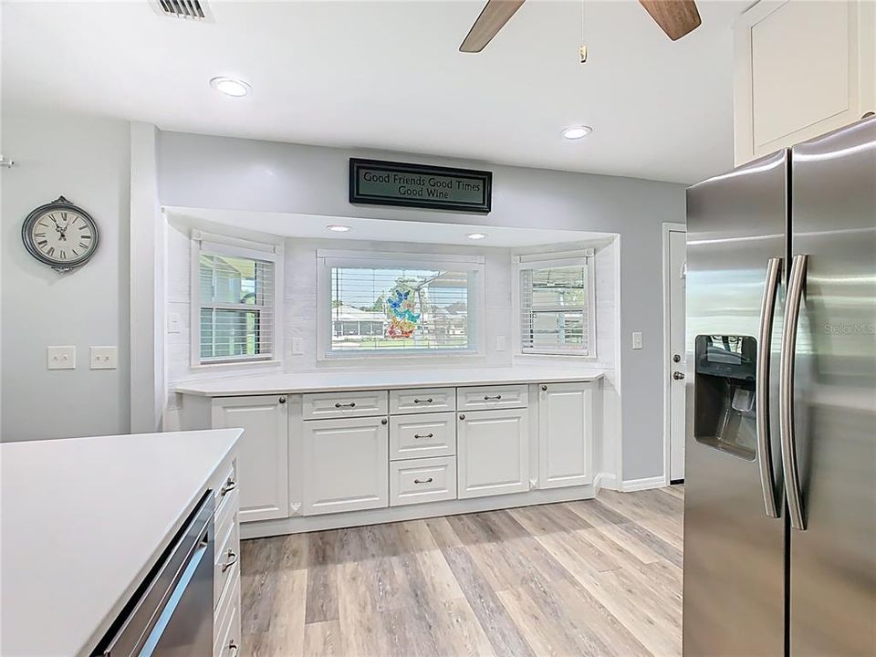 Activo con contrato: $334,900 (2 camas, 2 baños, 1325 Pies cuadrados)