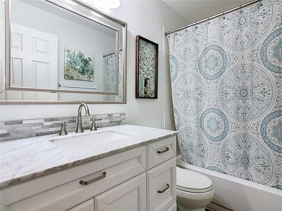 Activo con contrato: $334,900 (2 camas, 2 baños, 1325 Pies cuadrados)