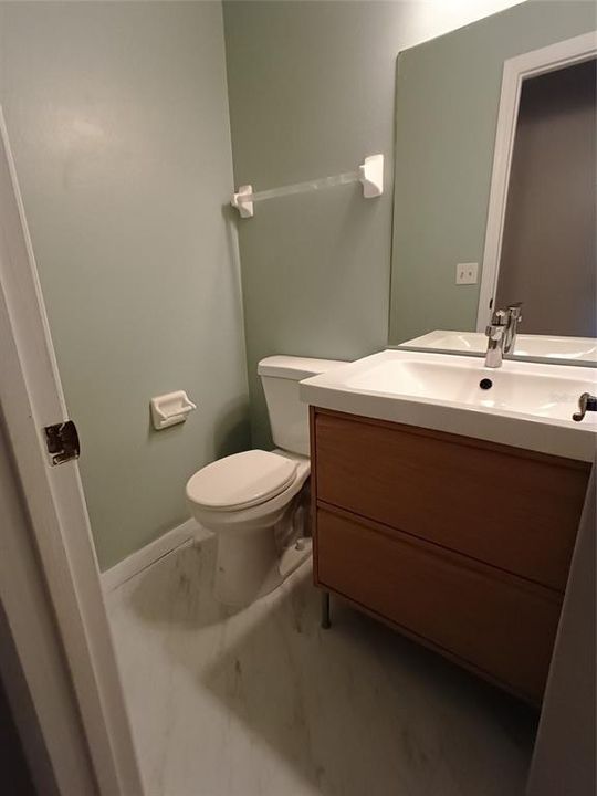 En Venta: $230,000 (2 camas, 2 baños, 1070 Pies cuadrados)