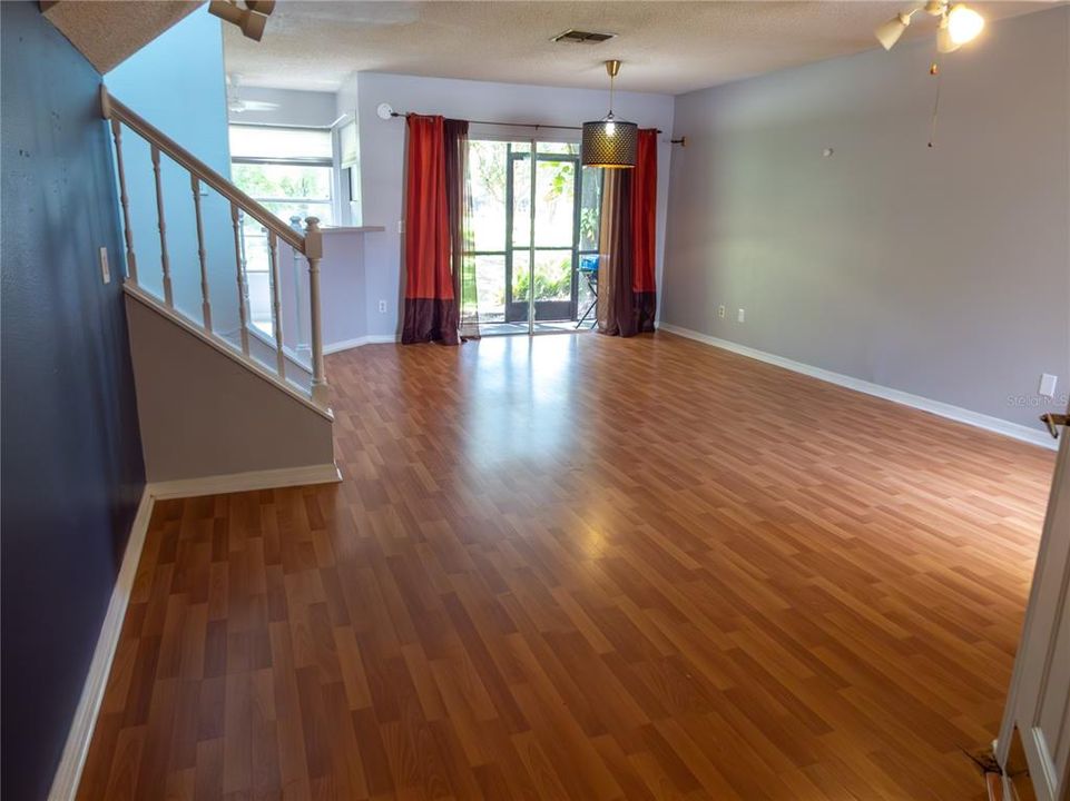 En Venta: $230,000 (2 camas, 2 baños, 1070 Pies cuadrados)