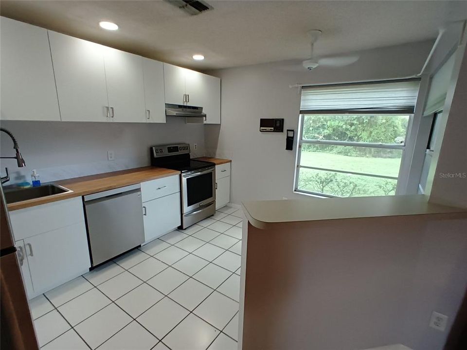 En Venta: $230,000 (2 camas, 2 baños, 1070 Pies cuadrados)