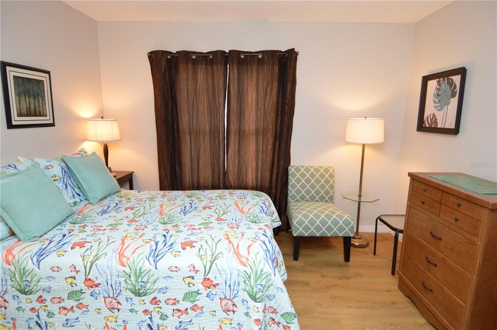 Active With Contract: $2,500 (2 beds, 2 baths, 1100 Square Feet)